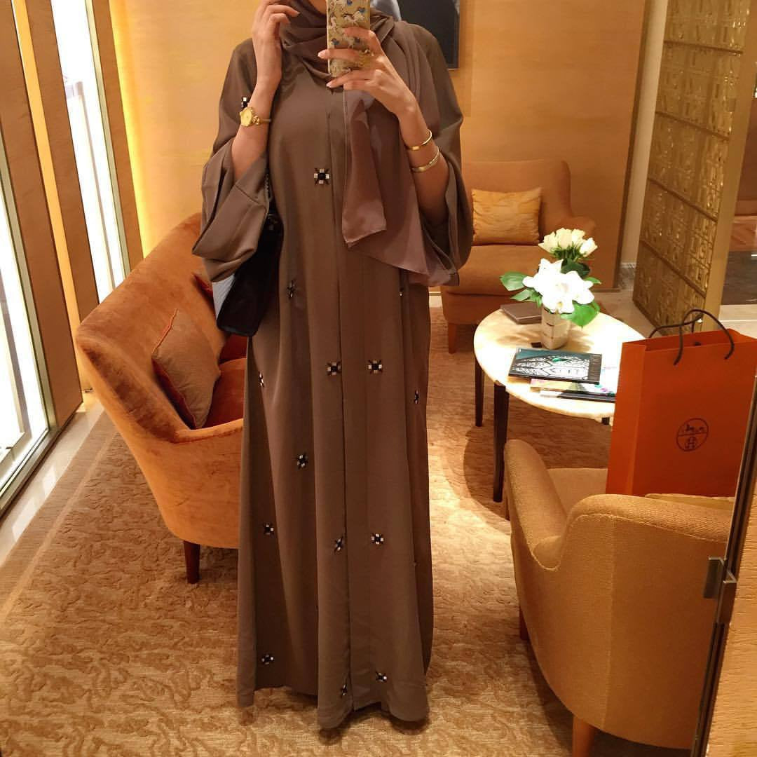 Abaya with rhinestone flowers