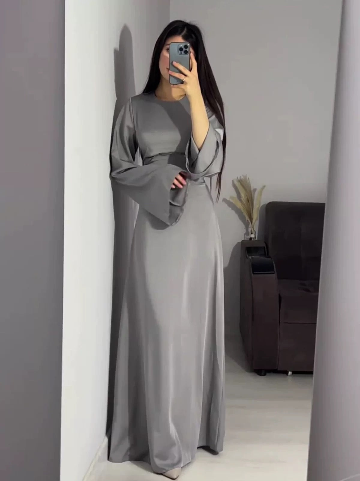 Shania satin Abaya